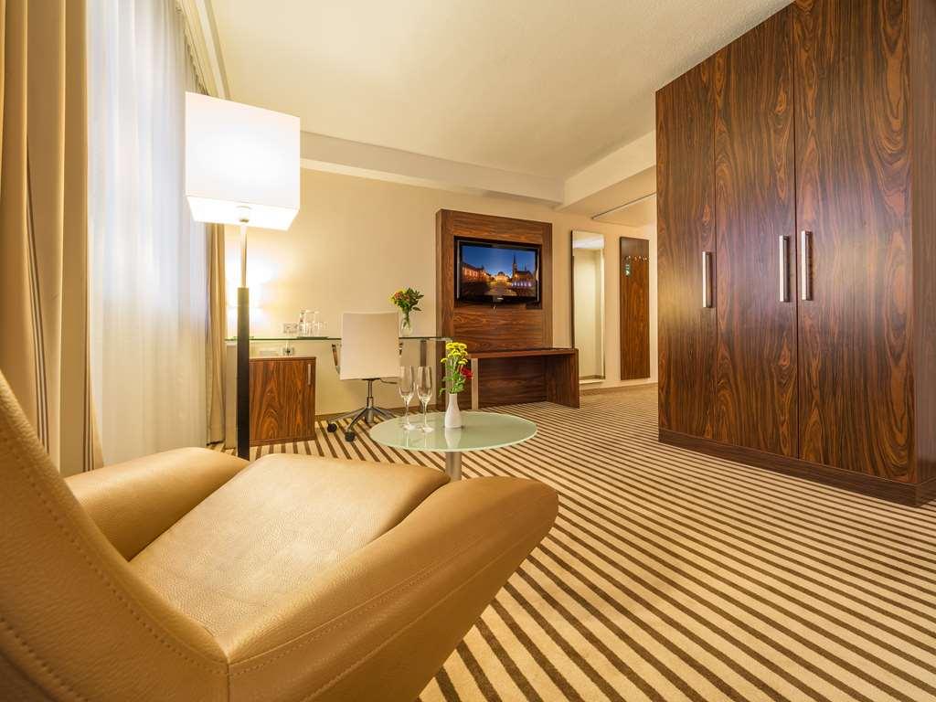 Hotel An Der Oper 4*