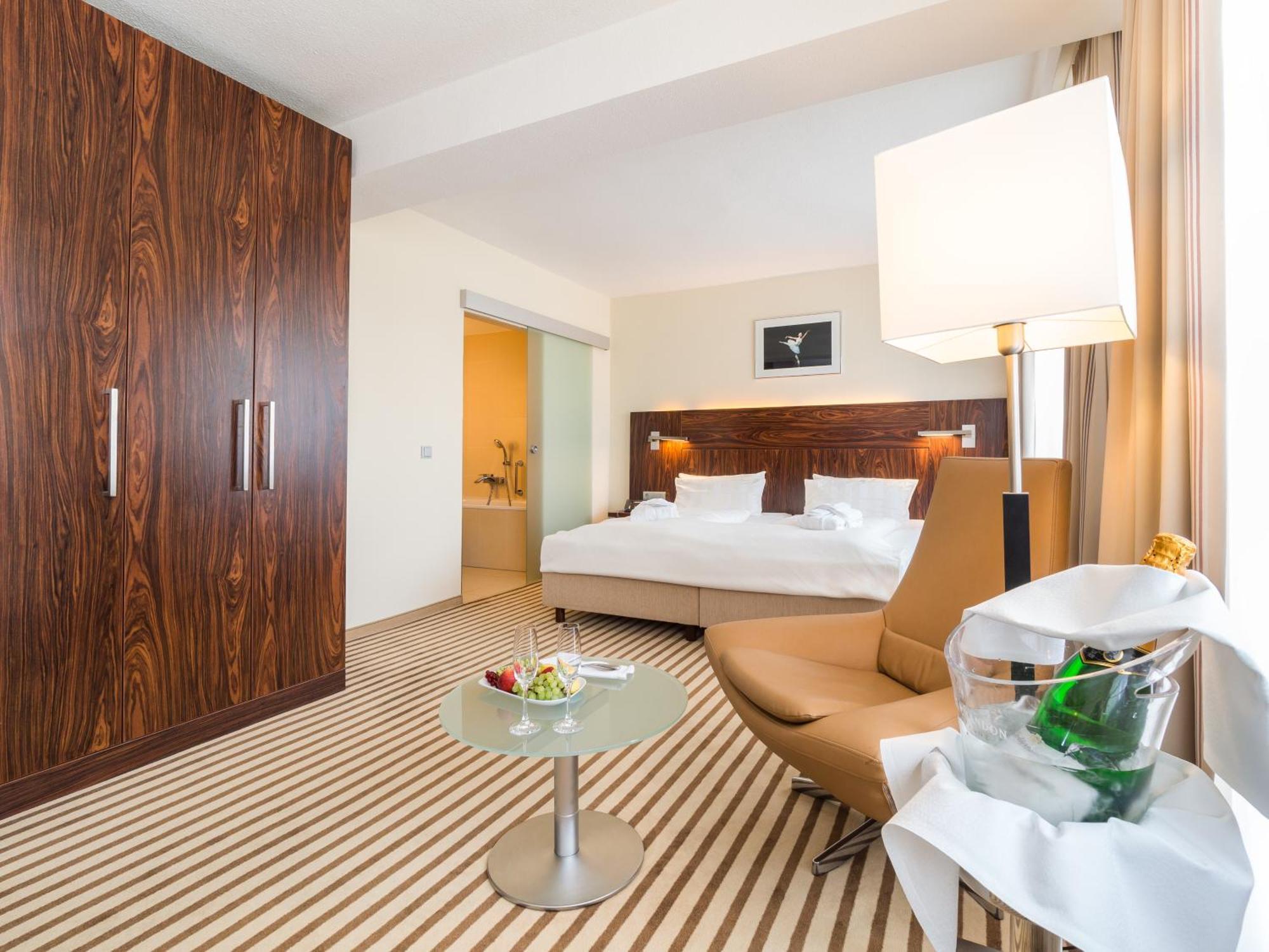 An Der Oper Hotel 4*