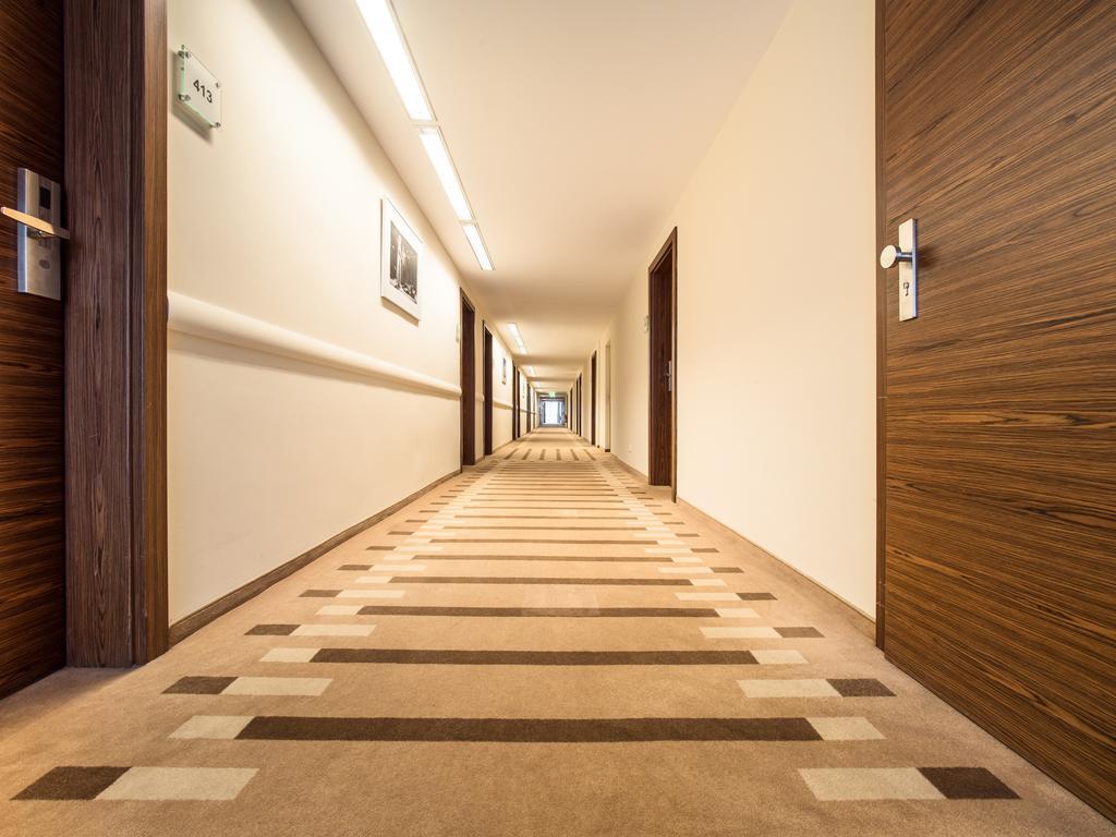 Hotel An Der Oper 4*
