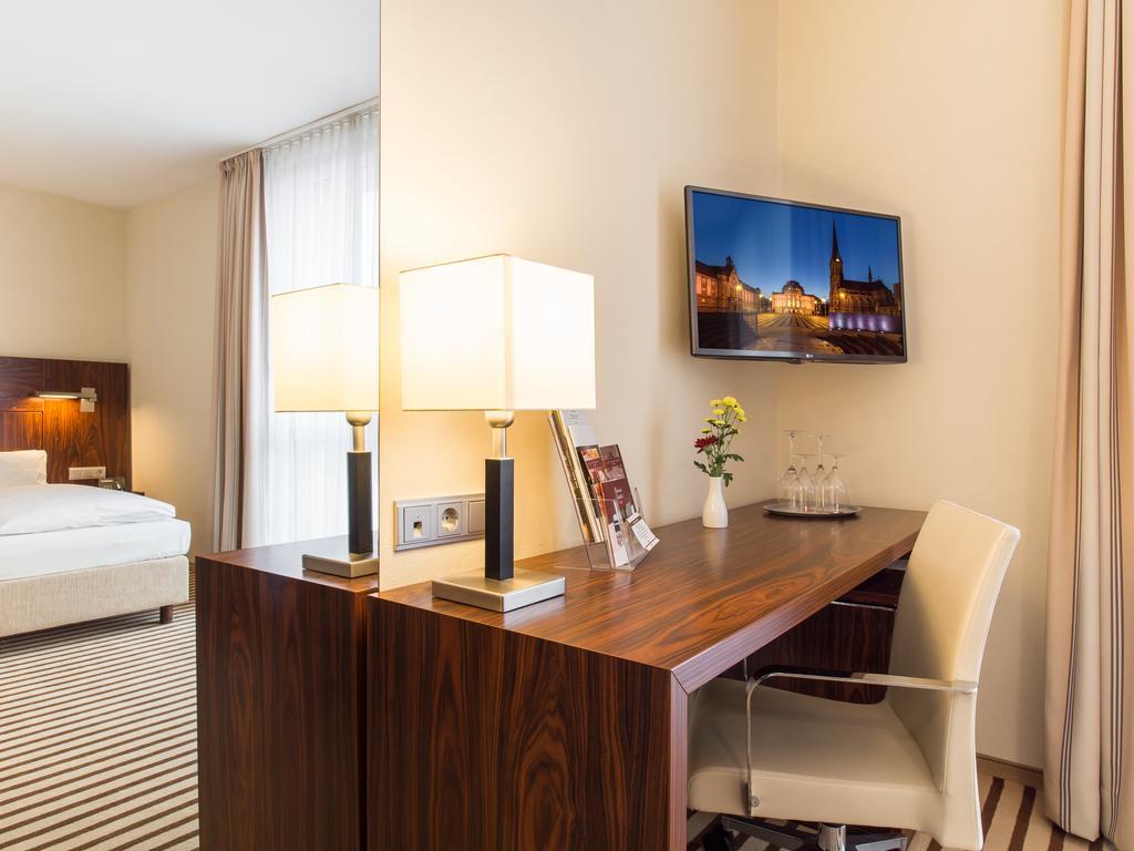 Hotel An Der Oper 4*