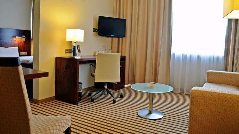 Hotel An Der Oper 4*